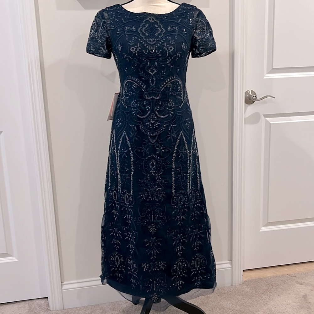 JJ’s House Sequined Ankle Length Dresss